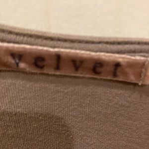 Tan short sleeve top with elastic band ( twisted )